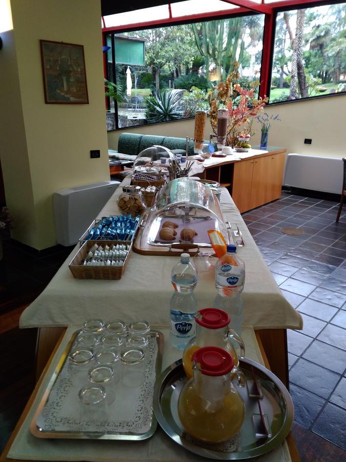 Hotel Giovanna Pompeji Kültér fotó