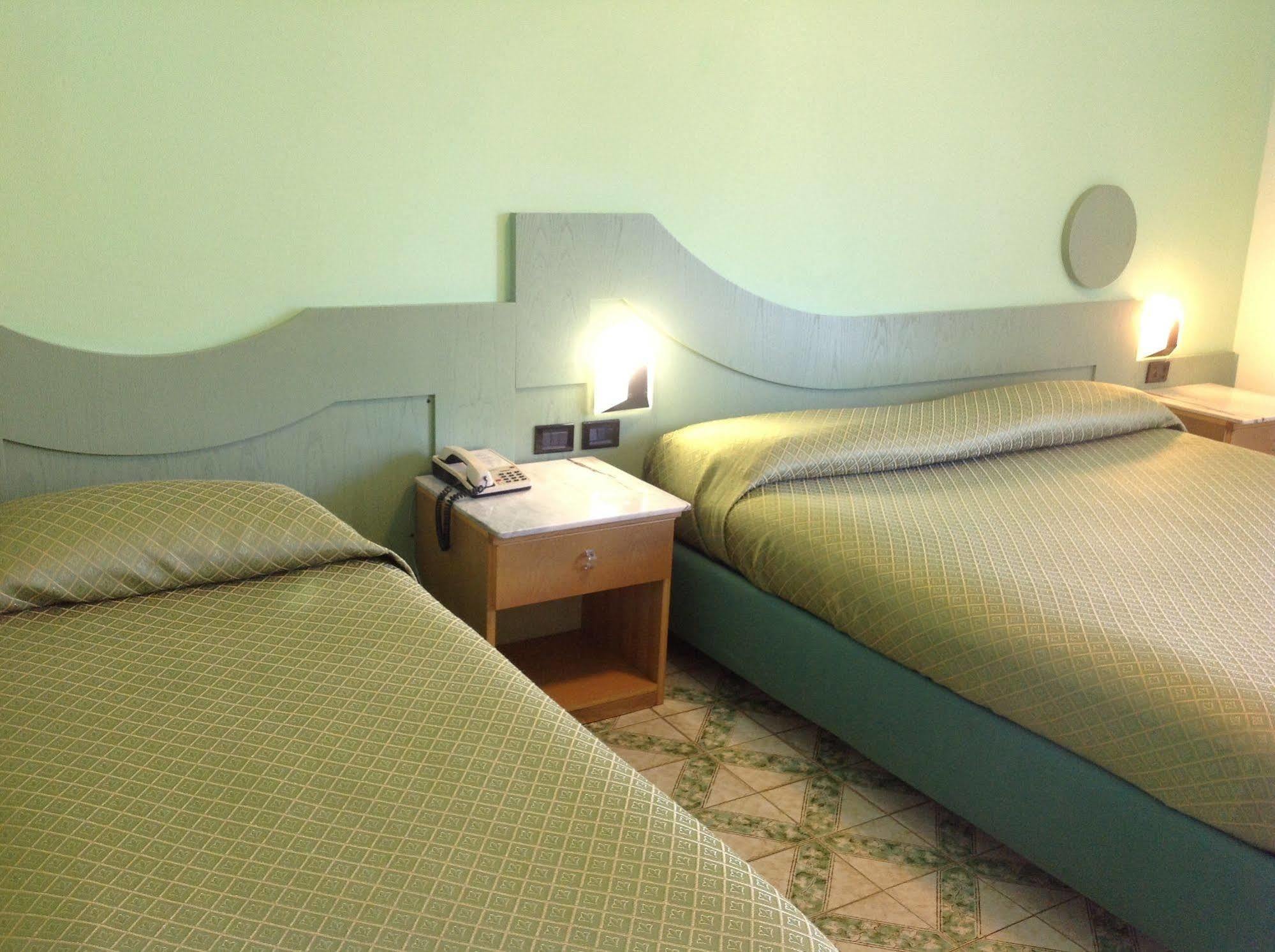 Hotel Giovanna Pompeji Kültér fotó